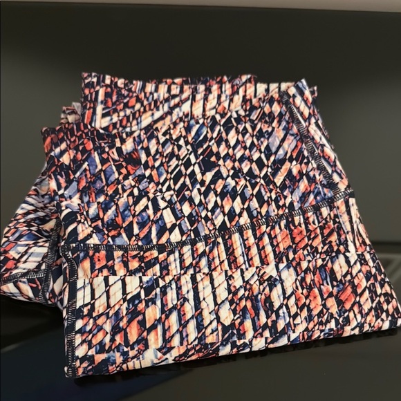 Fabletics Powerhold Abstract Print Leggings - Picture 1 of 7
